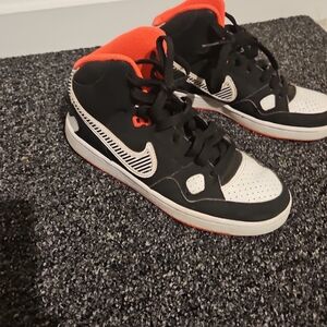 Nike Kids Black and White Sneakers with Red Highlights